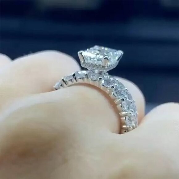 🎀Shiny Radiant Cut Zircon Silver Plated Beautiful Wedding Ring SUNVN12011 - Picture 3 of 5